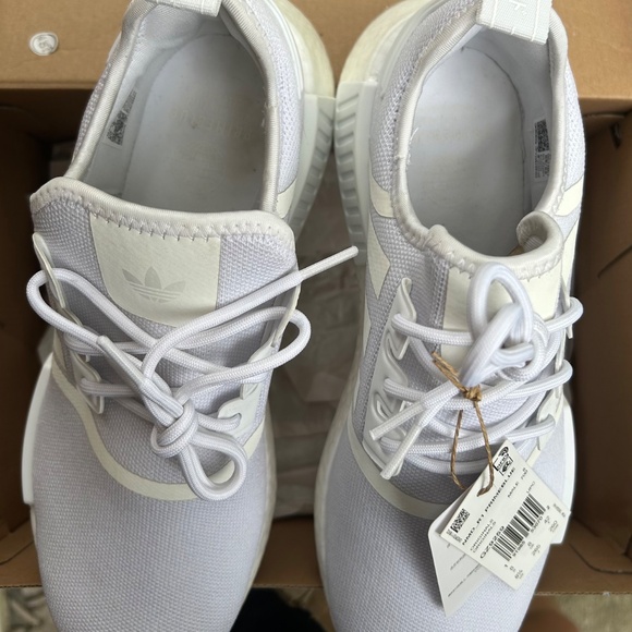 Men’s adidas NMD R1 Primeblue Shoes - Picture 3 of 5